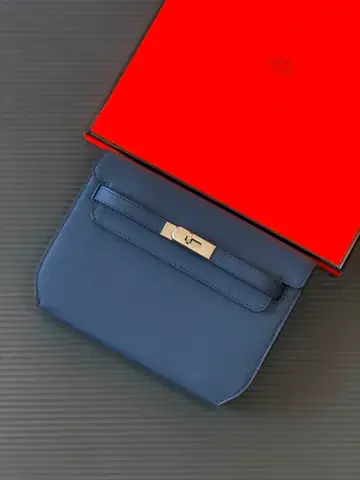 Hermes depech 25cm in Dubai
