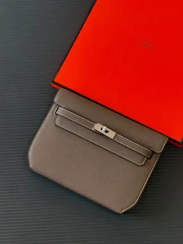 Hermes depech 25cm in Dubai