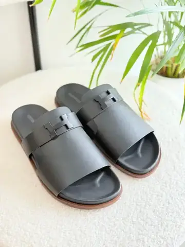 Hermès Jaures Slides in Dubai